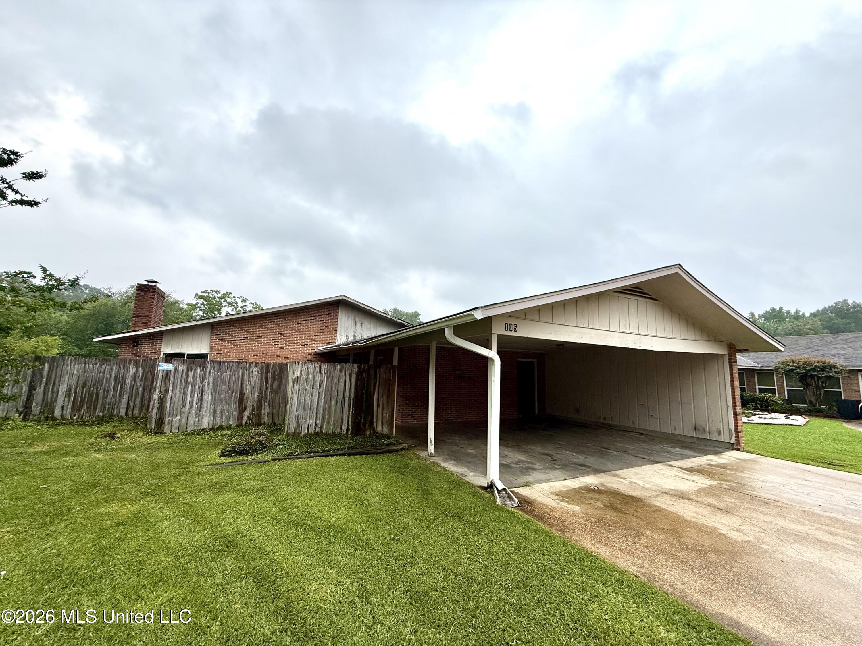 105 Carrie Drive Clinton, MS 39056 - Photo 1 of 11 IMG_3548
