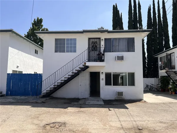 $2,400 | 516 Diamond Street, Unit D, Monrovia, CA 91016