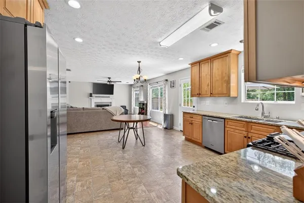 $385,000 | 1209 Mystic Drive, Loganville, GA 30052