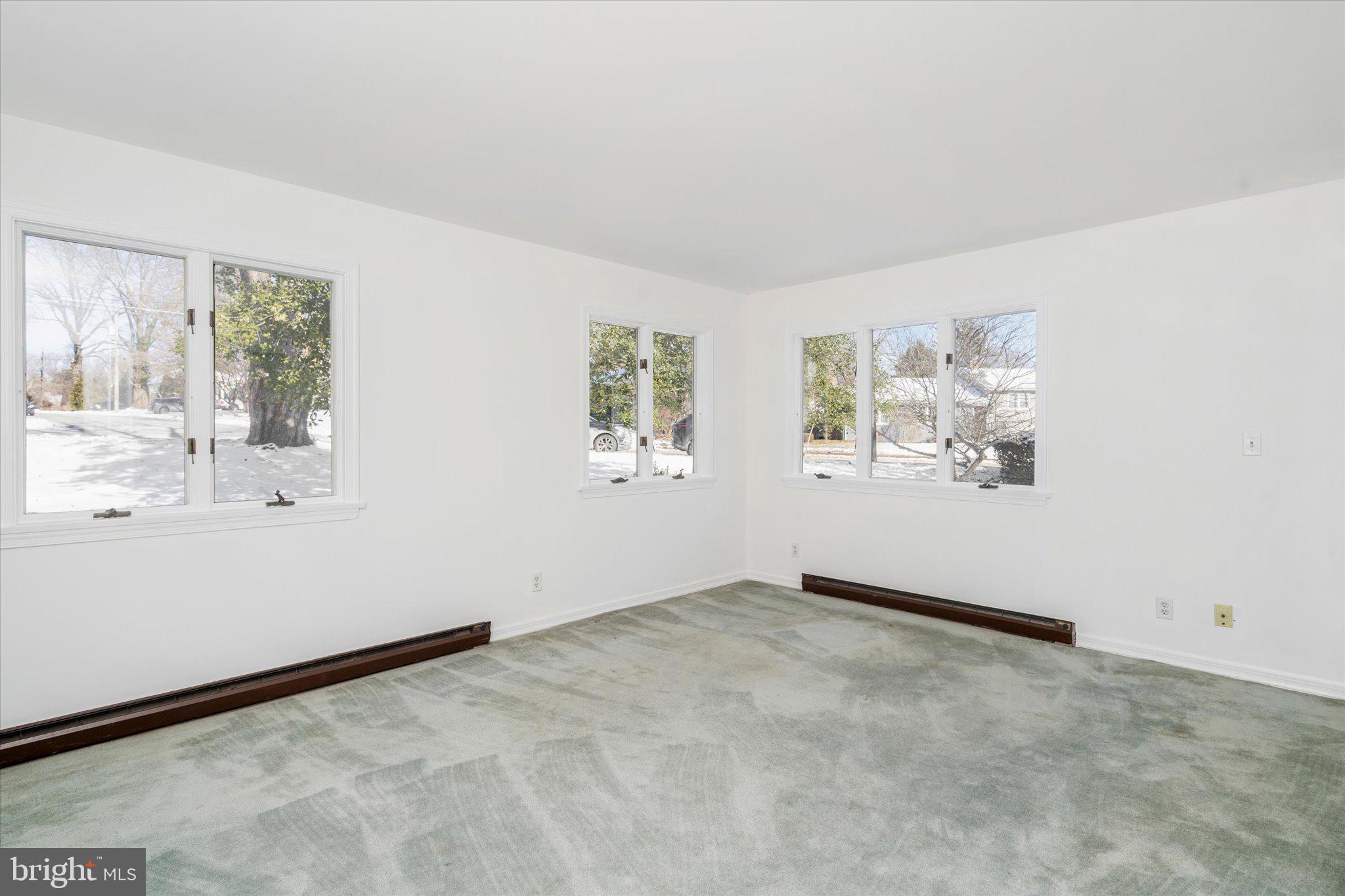 331 Hamilton Avenue Princeton, NJ 08540 - Photo 24 of 31 an empty room with windows