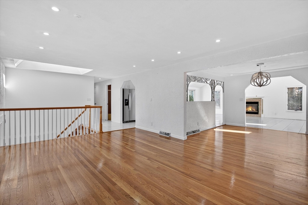 25 Gloversbrook Road Randolph, MA 02368 - Photo 3 of 40