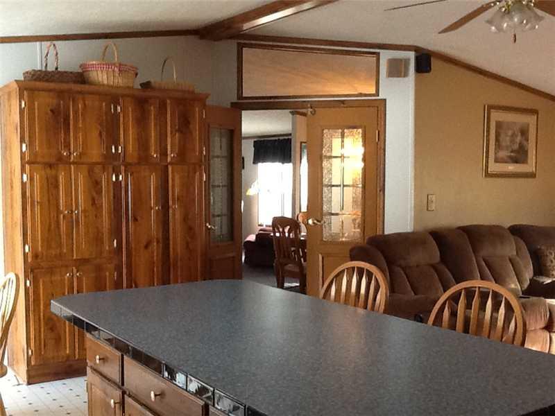 26 Riter Lane Burgettstown, PA 15021 - Photo 6 of 11 Kitchen.