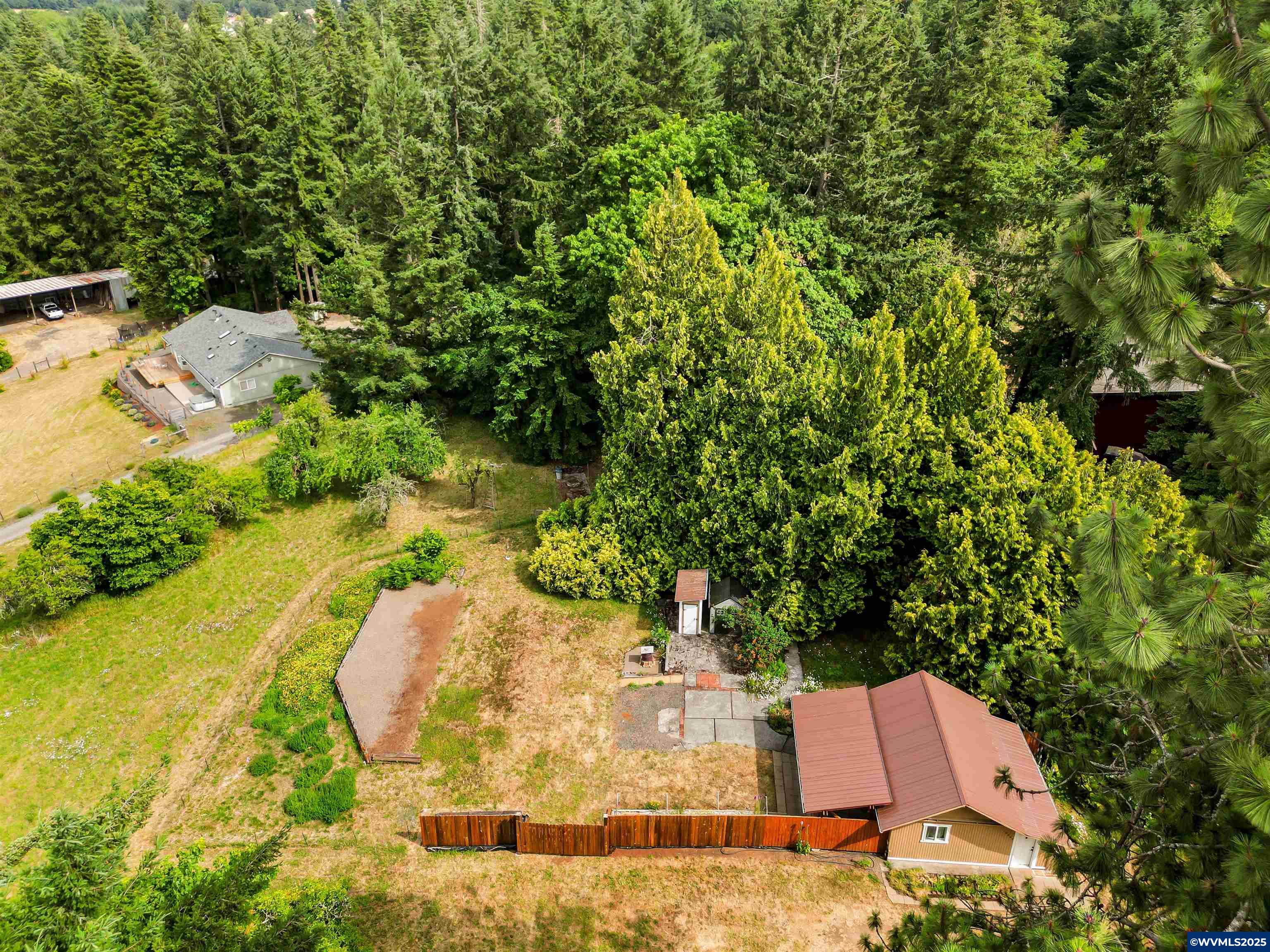 10884 Summit Loop Road Southeast Turner, OR 97392 - Photo 15 of 29