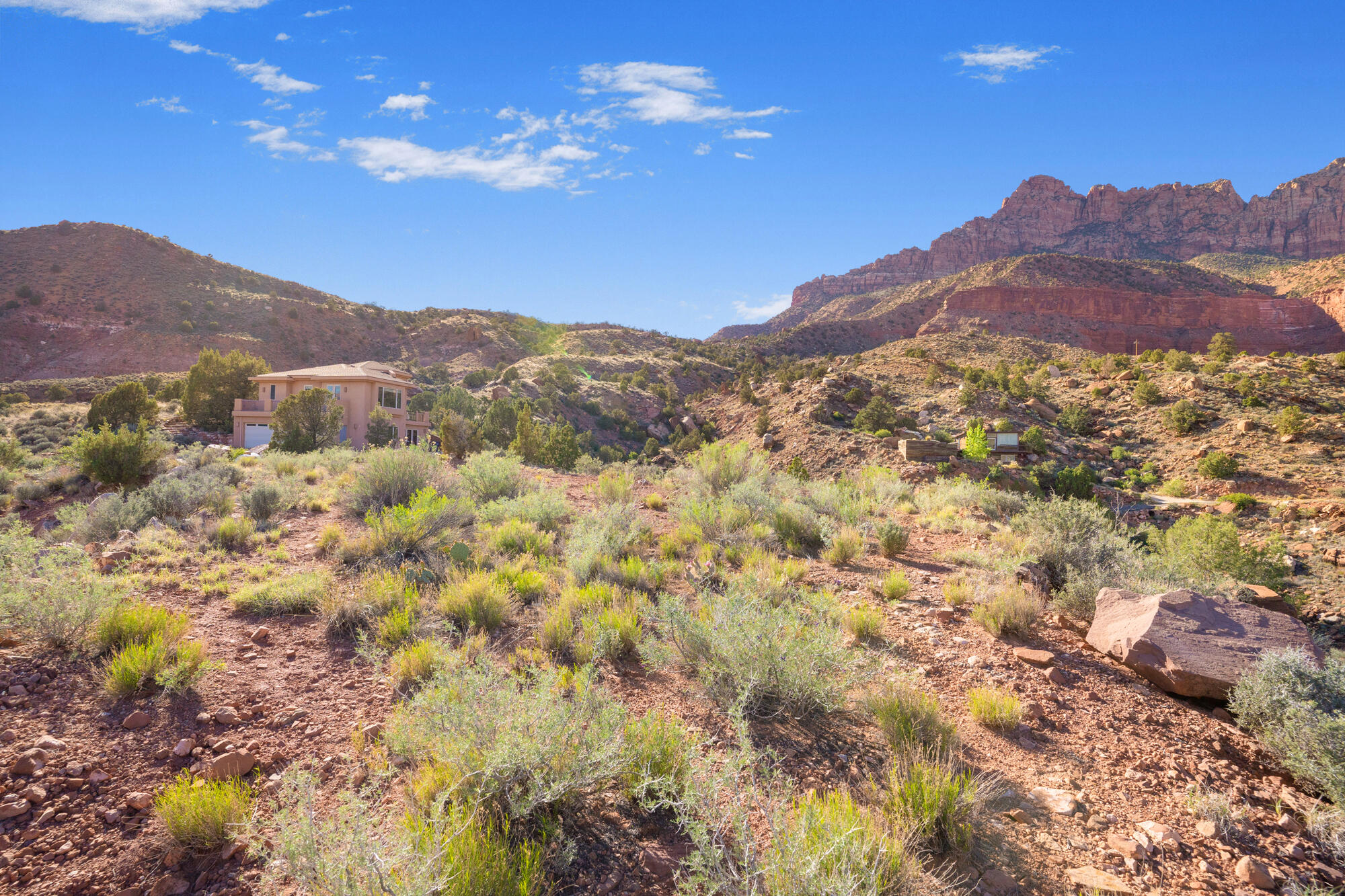 Parunuweap Circle Springdale, UT 84767 - Photo 5 of 48 005