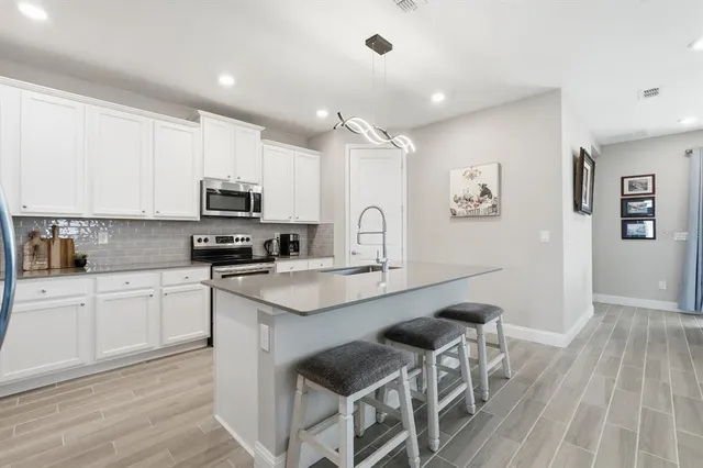 $425,500 | 4138 Clifden Drive, Ormond Beach, FL 32174