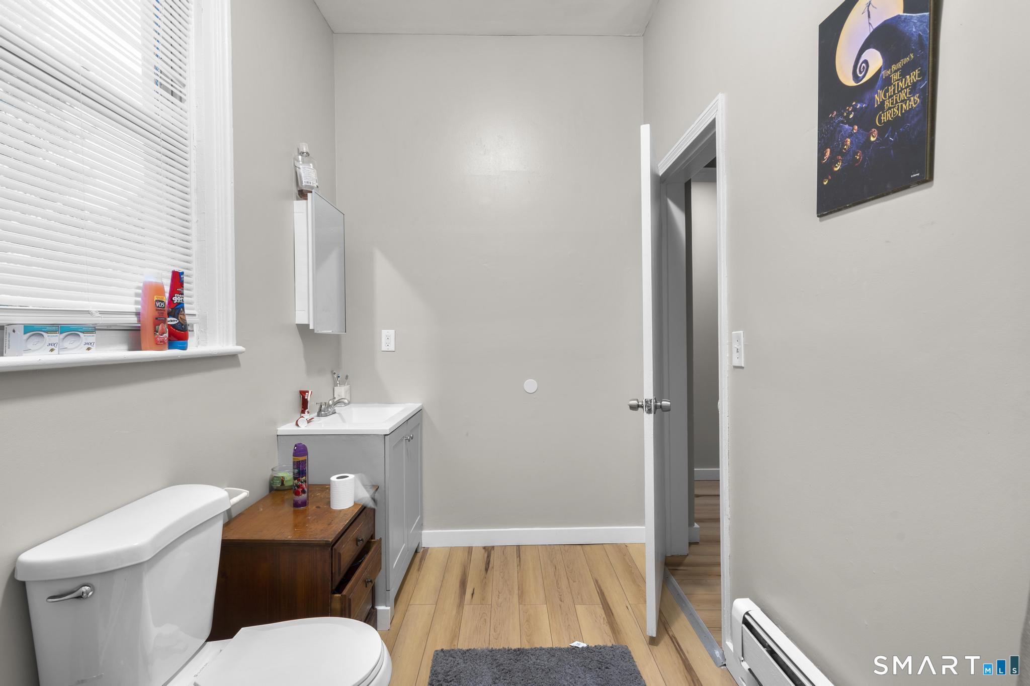 39 Cliff Street Norwich, CT 06360 - Photo 11 of 38