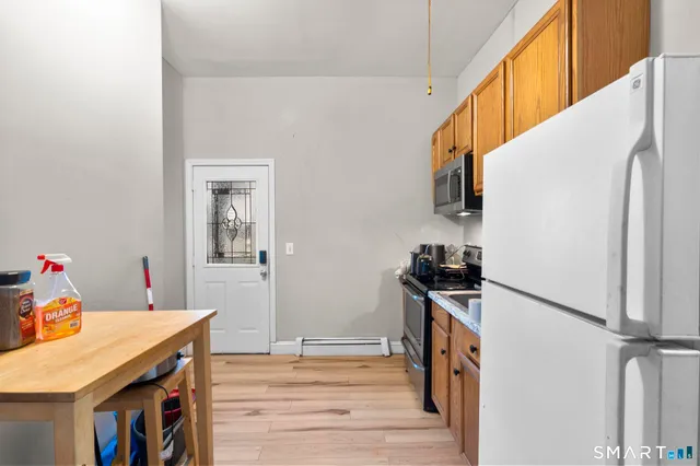 $550,000 | 39 Cliff Street, Norwich, CT 06360