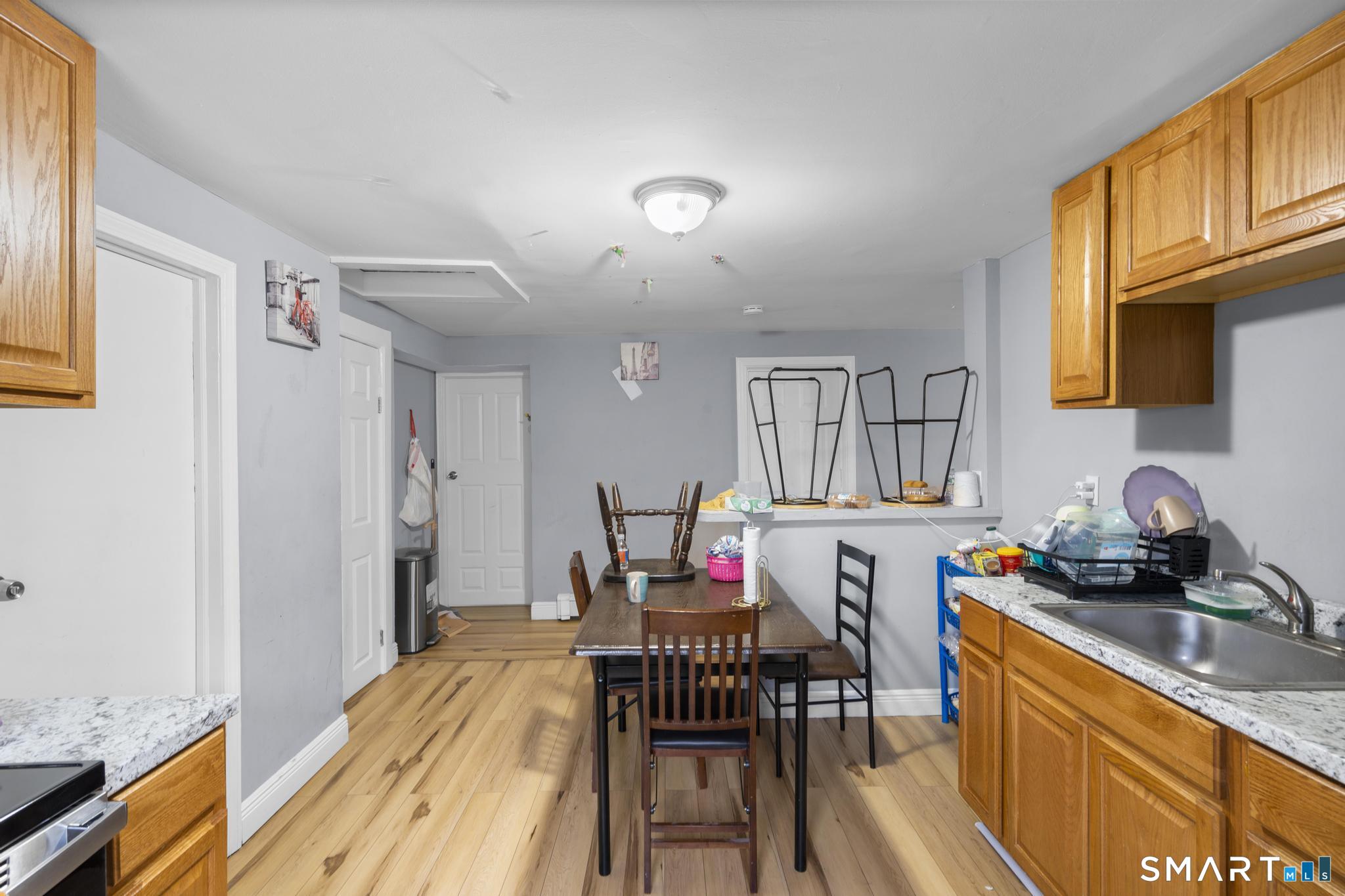 39 Cliff Street Norwich, CT 06360 - Photo 26 of 35