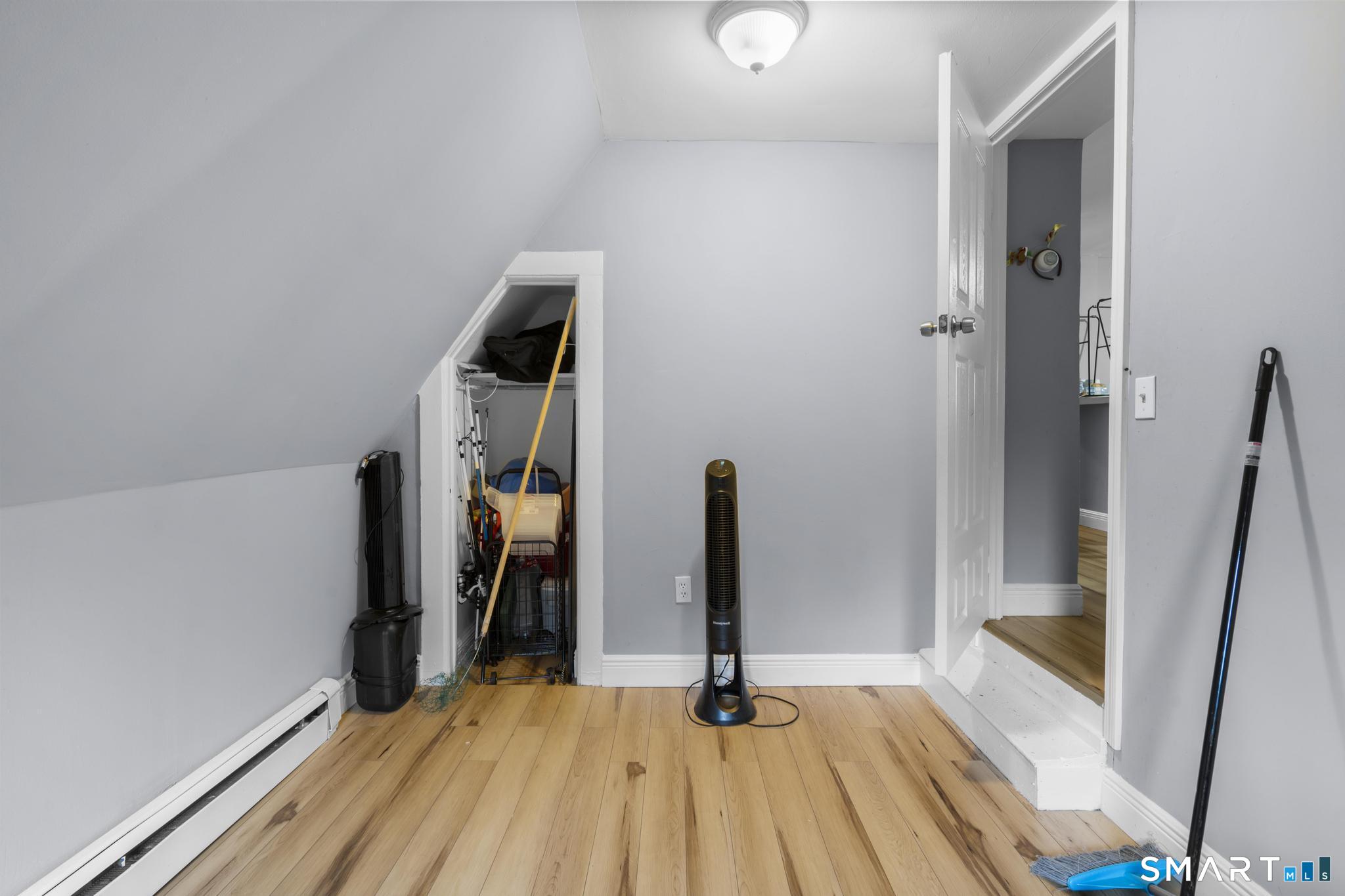 39 Cliff Street Norwich, CT 06360 - Photo 29 of 35