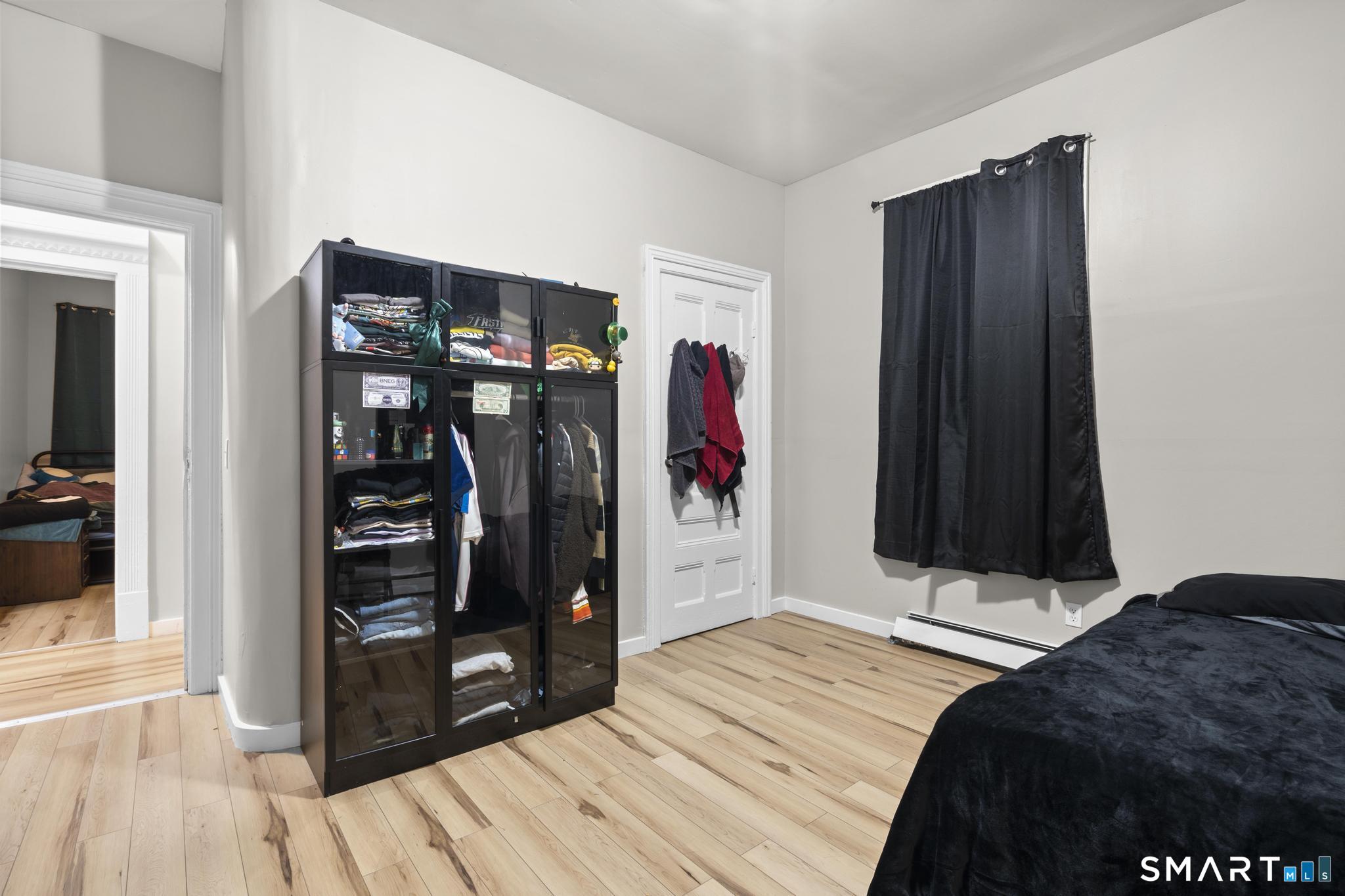 39 Cliff Street Norwich, CT 06360 - Photo 8 of 38