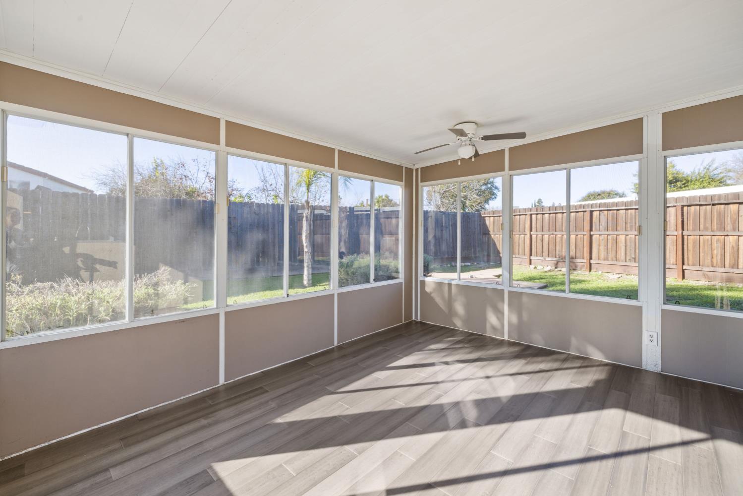 8068 Halkeep Way Sacramento, CA 95823 - Photo 23 of 27