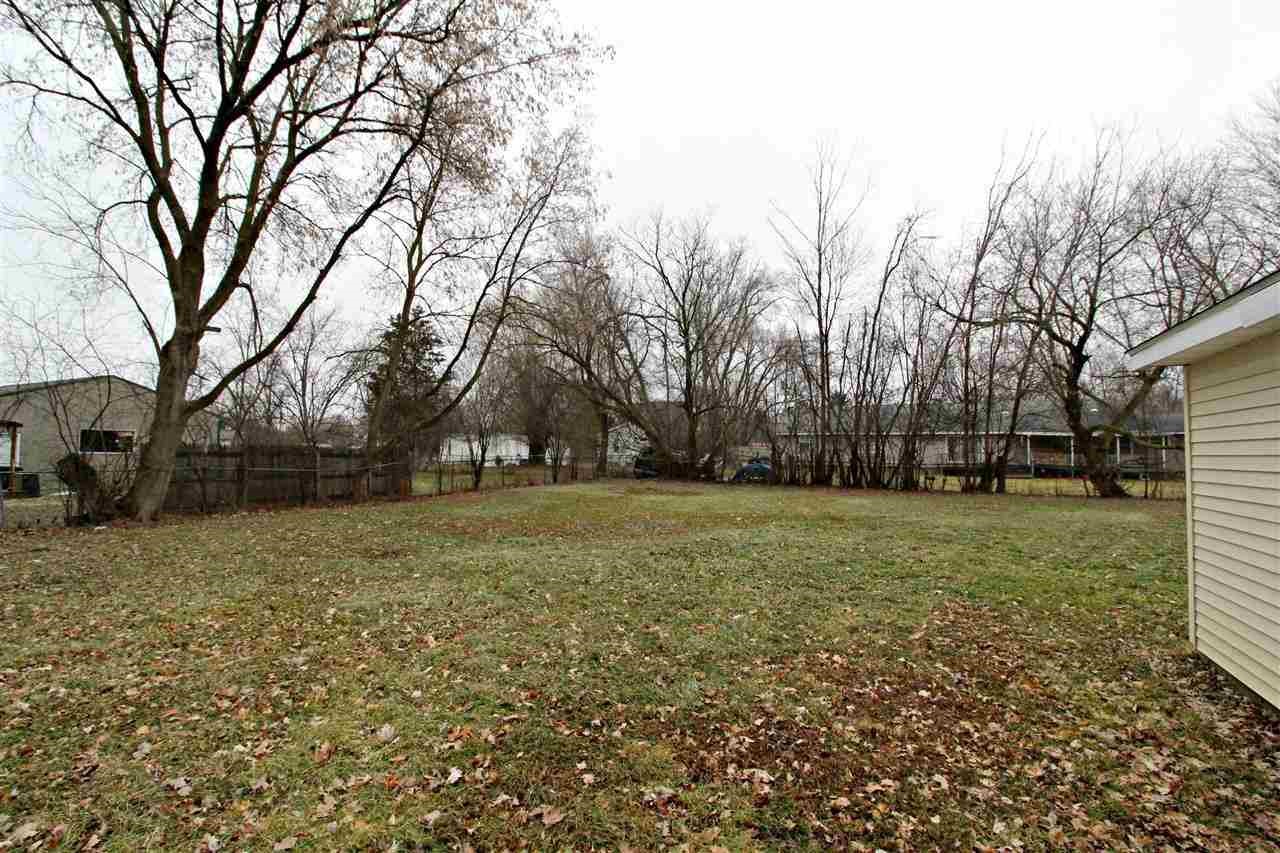 2253 Dutcher Road Flint, MI 48532 - Photo 14 of 18 21554539-13.JPG