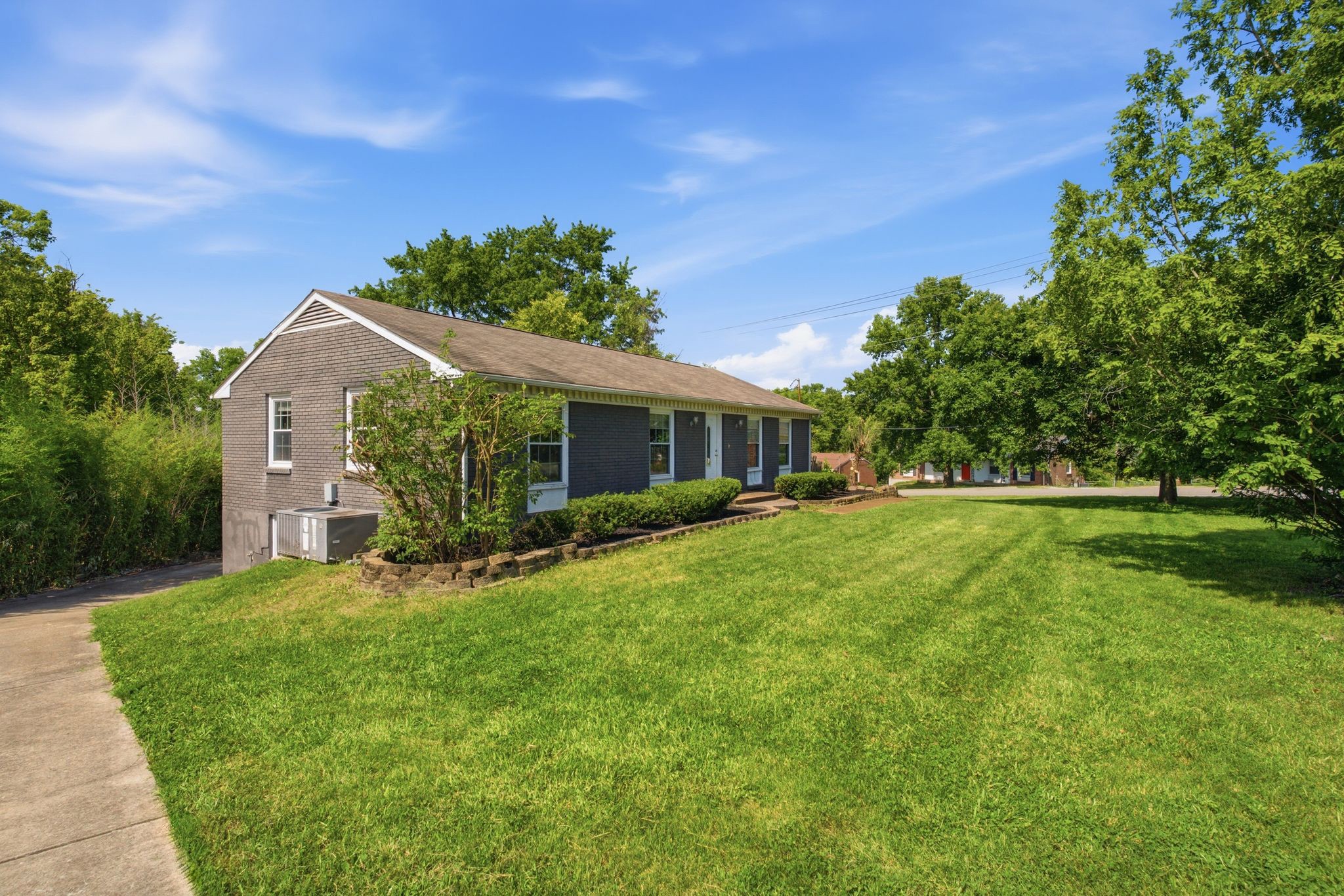 302 Gates Road Goodlettsville, TN 37072 - Photo 3 of 31