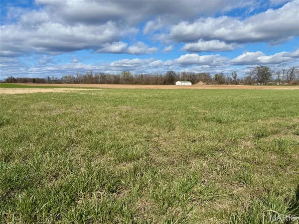 $90,000 | 2215 State Hwy U, Sikeston, MO 63801