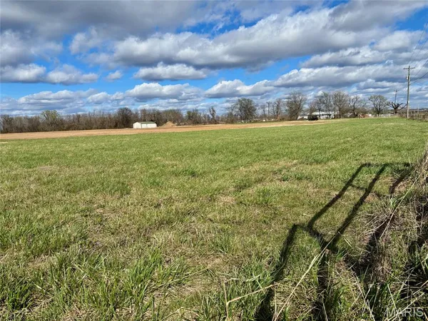 $90,000 | 2215 State Hwy U, Sikeston, MO 63801