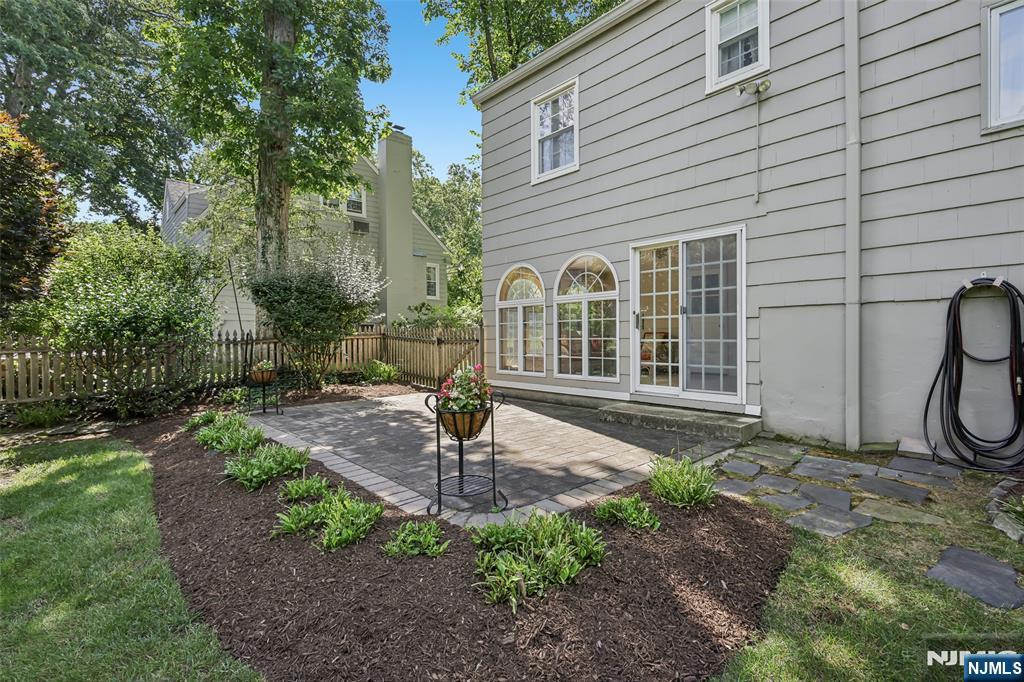 401 Hamilton Road Ridgewood, NJ 07450 - Photo 20 of 21 Gallery Image 20
