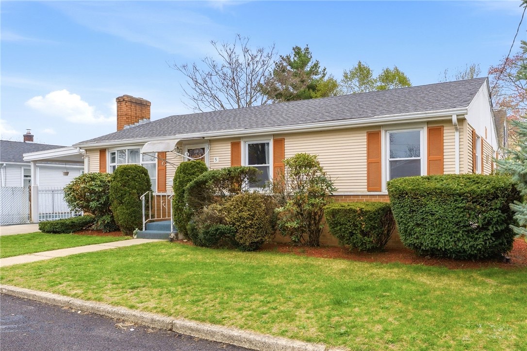 5 Poirier Street Pawtucket, RI 02861 - Photo 2 of 14