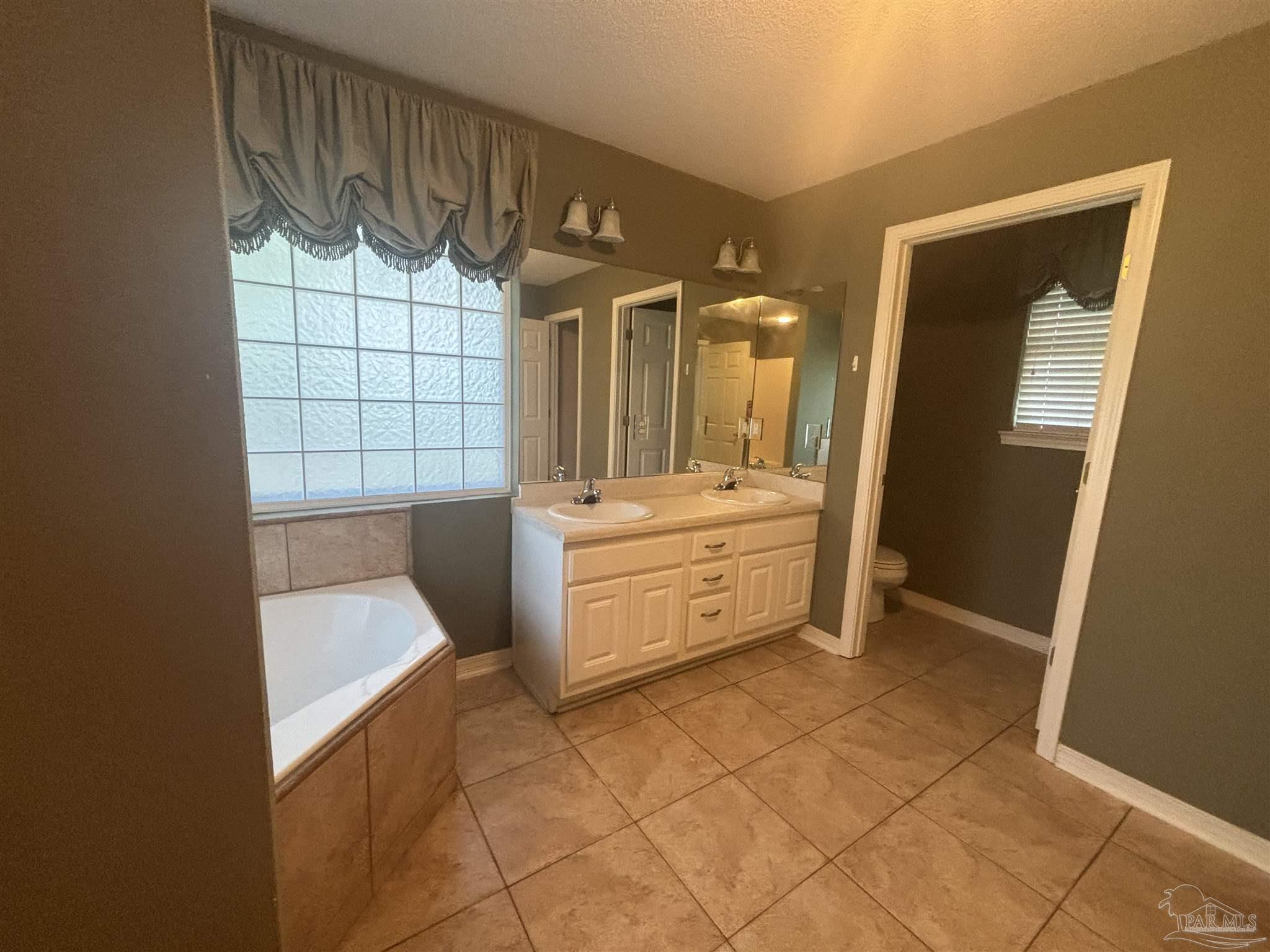 4502 Springview Court Pace, FL 32571 - Photo 8 of 25