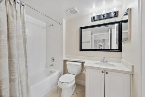 $325,000 | 260 Village Boulevard, Unit 5204, Tequesta, FL 33469