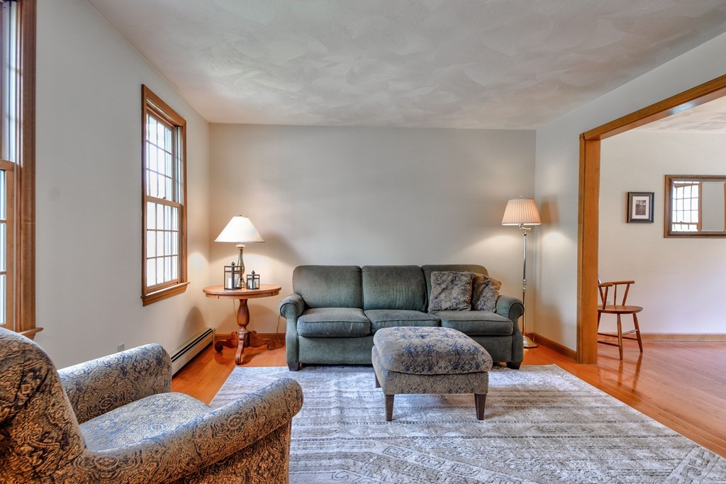 63 Westcott Road Hopedale, MA 01747 - Photo 7 of 20 Gallery Image 7