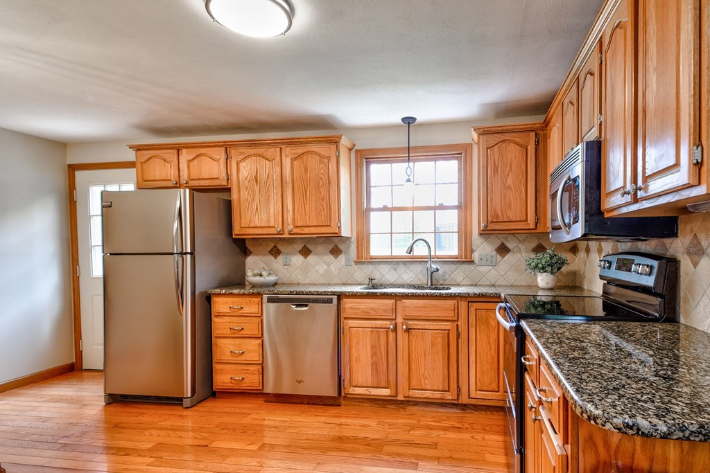 63 Westcott Road Hopedale, MA 01747 - Photo 10 of 20 Gallery Image 10