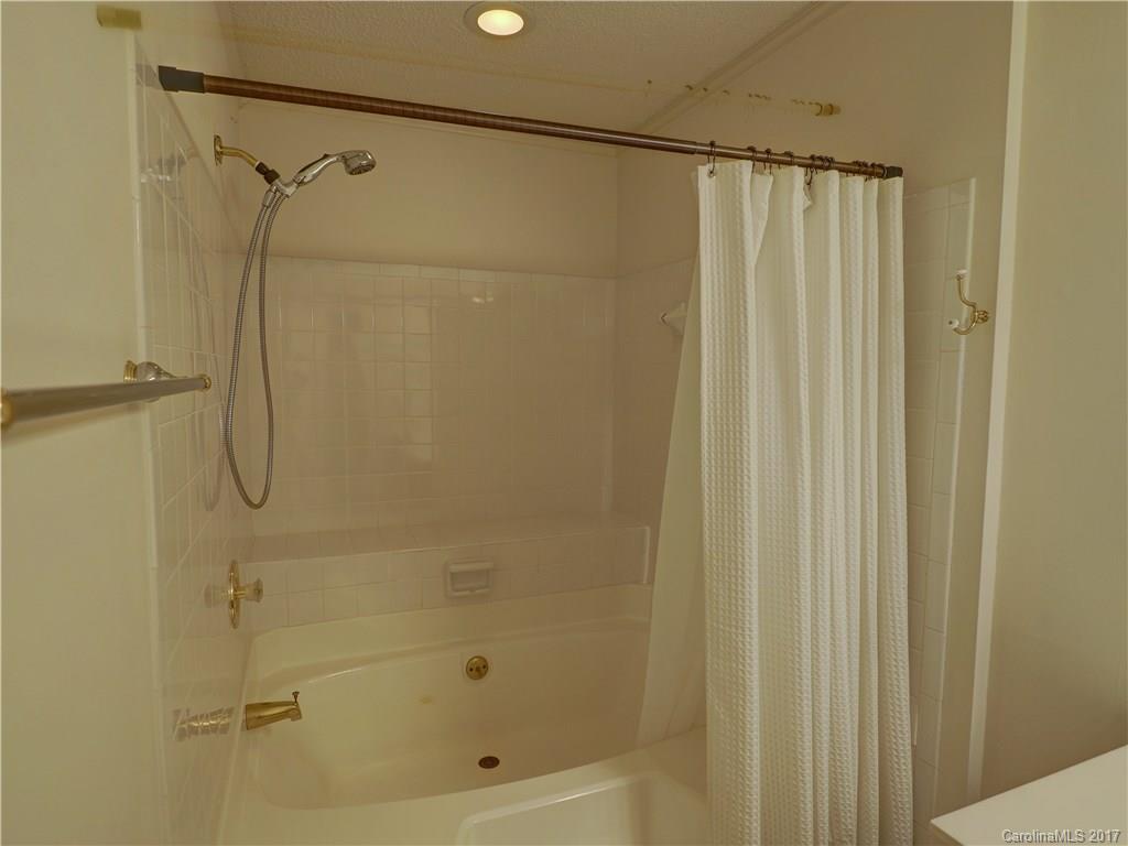 5011 Sharon Road, Unit J Charlotte, NC 28210 - Photo 11 of 15