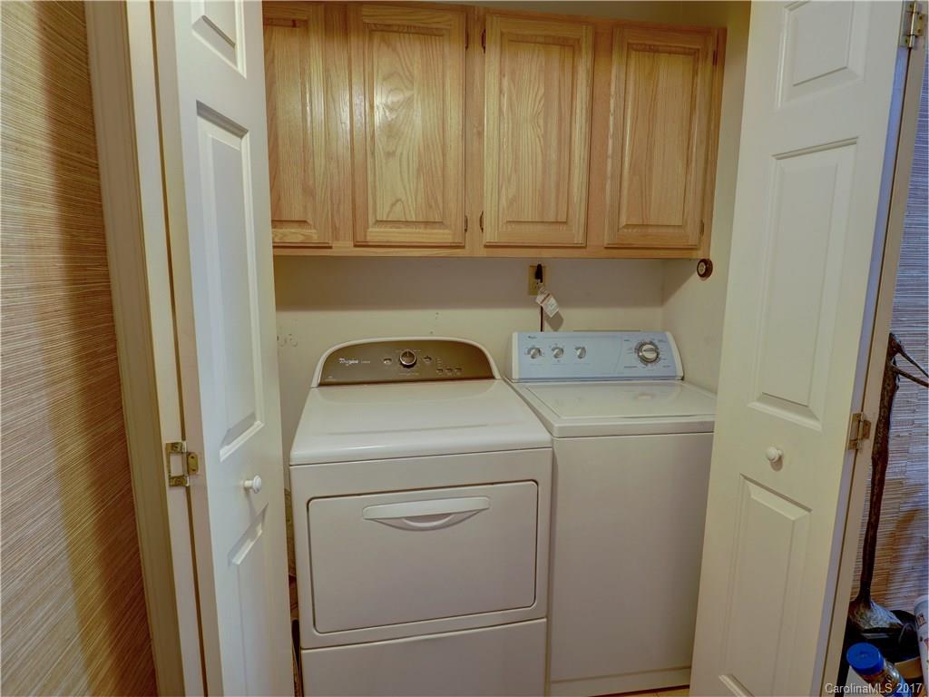 5011 Sharon Road, Unit J Charlotte, NC 28210 - Photo 12 of 15