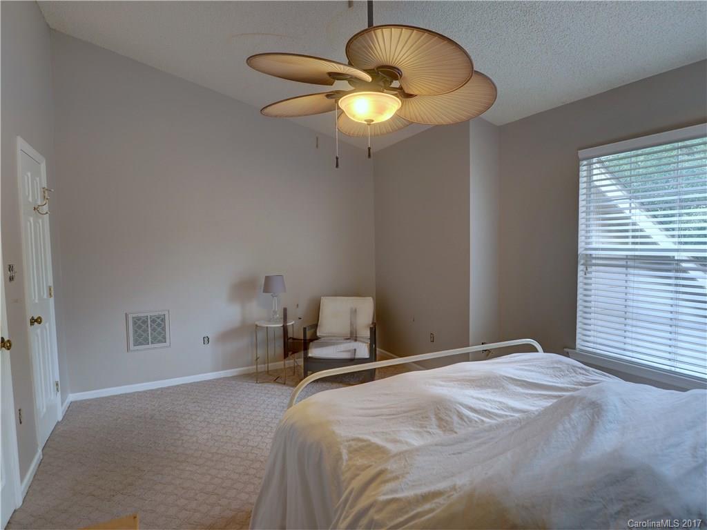 5011 Sharon Road, Unit J Charlotte, NC 28210 - Photo 9 of 15