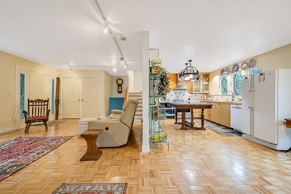 142 Stiles Road Boylston, MA 01505 - Photo 7 of 36 Gallery Image 7