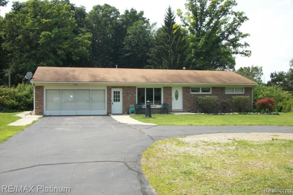 1312 Chilson Road Howell, MI 48843 - Photo 1 of 22 8714 001.jpg