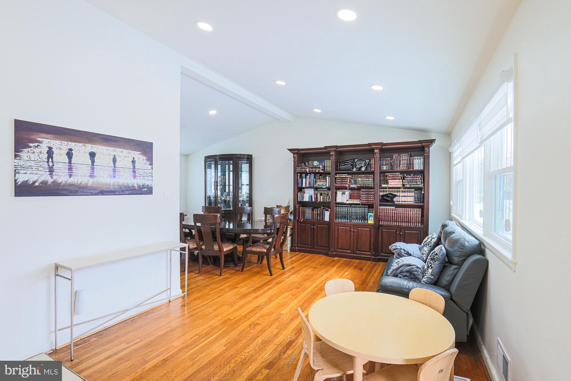 6600 Linco Avenue Baltimore, MD 21209 - Photo 5 of 22 a living room with furniture and a wooden floor