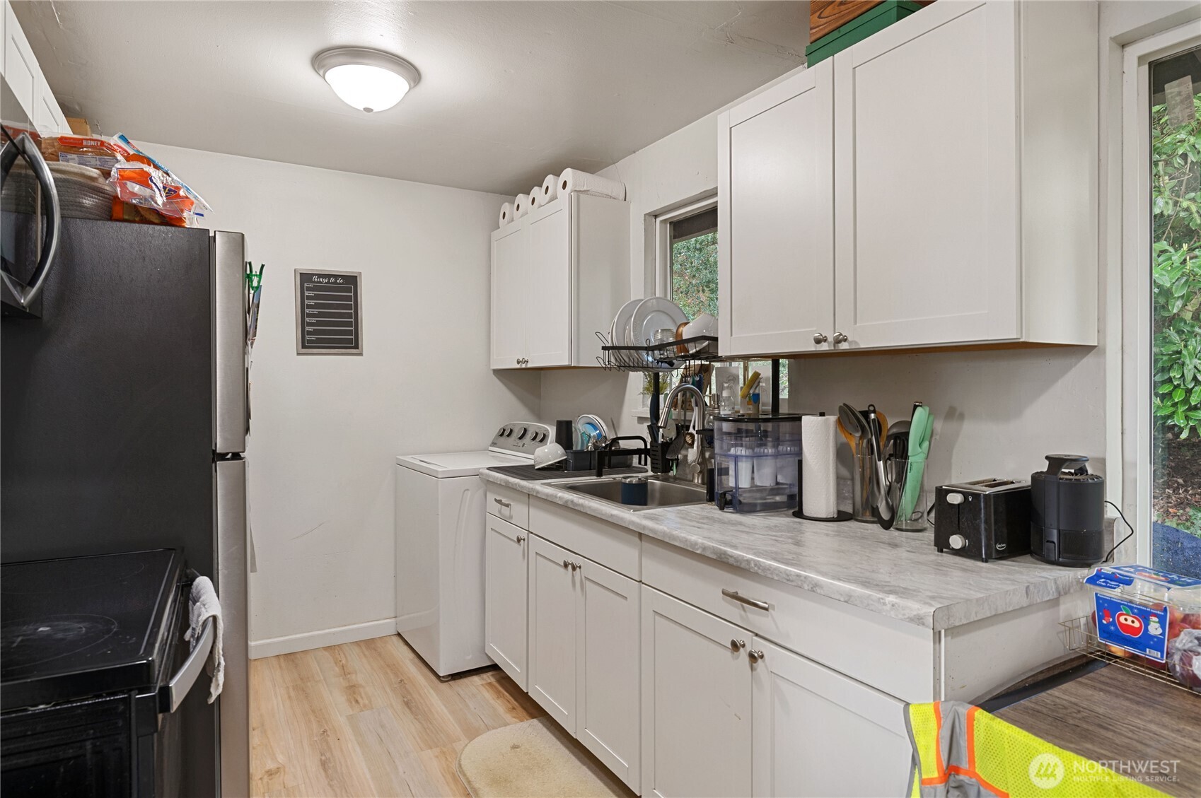 3218 Halverson Avenue Bremerton, WA 98310 - Photo 10 of 25