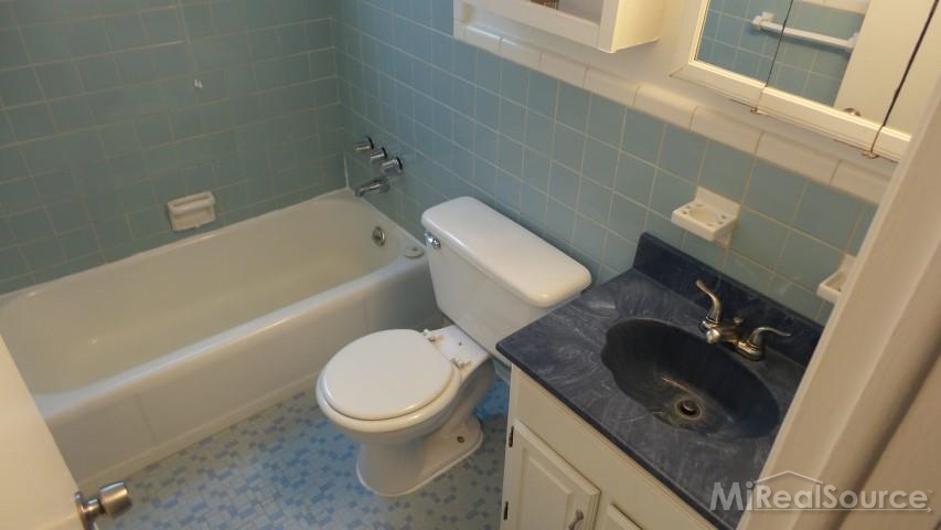 2557 West McNichols Road, Unit B7 Detroit, MI 48221 - Photo 18 of 20
