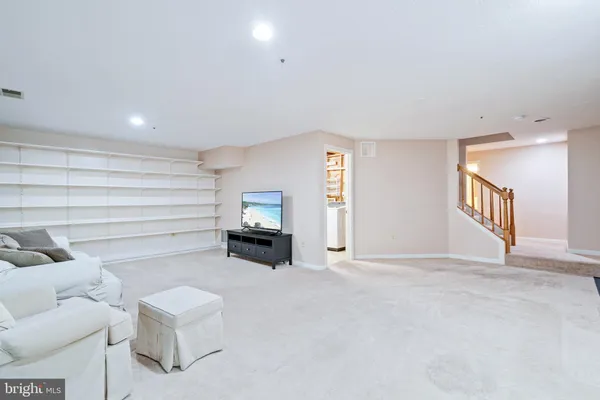 $589,000 | 17900 Shotley Bridge Place, Olney, MD 20832
