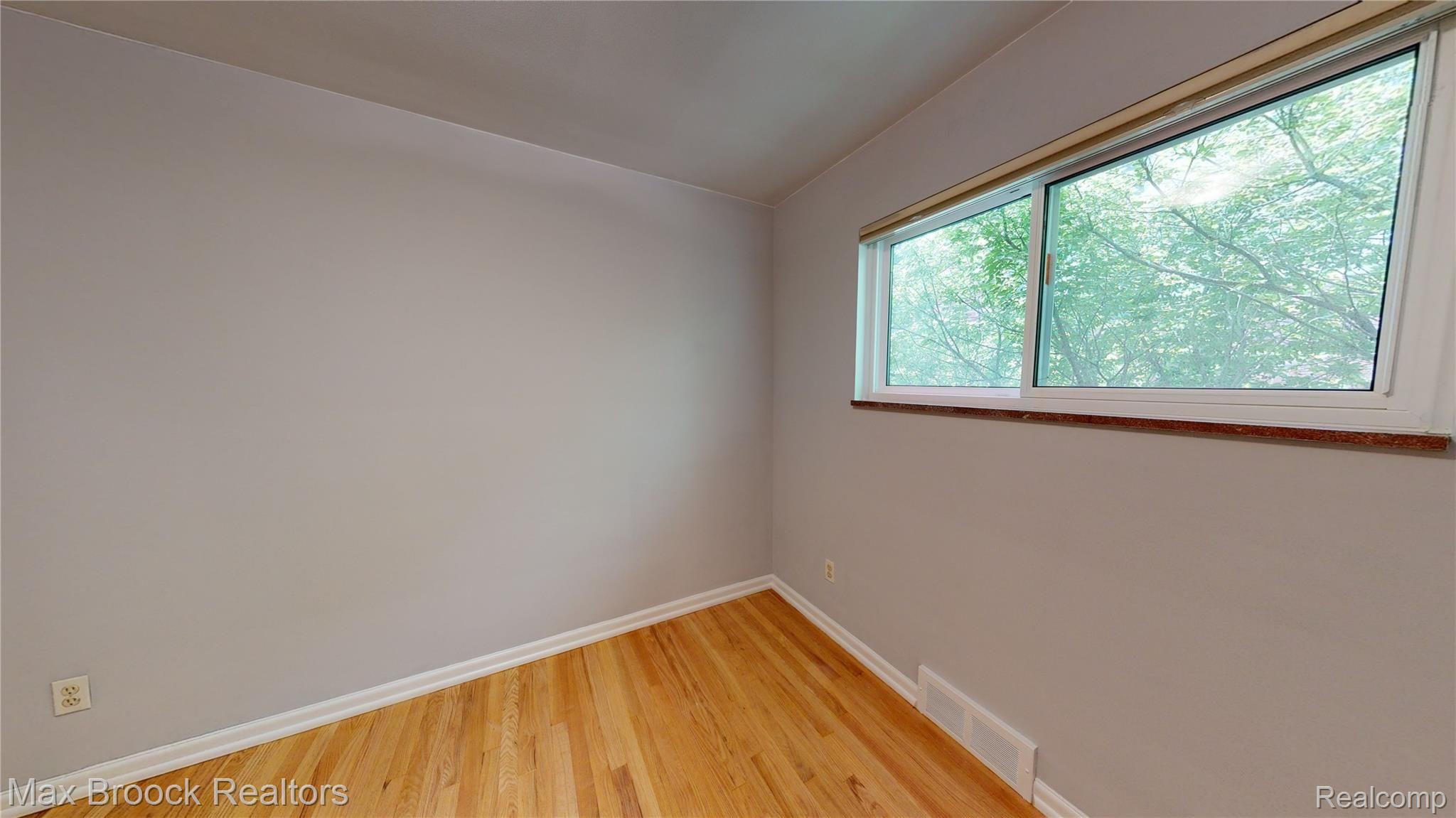 2769 Manchester Road Birmingham, MI 48009 - Photo 18 of 34 2769-Manchester-06022020_123512.jpg