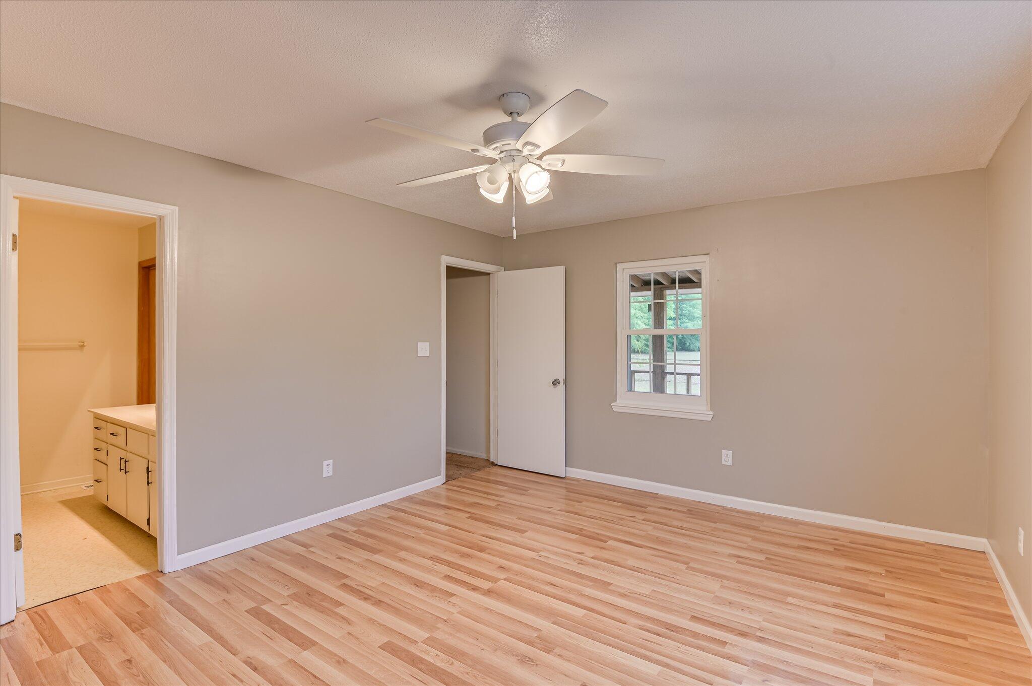 1086 Horseshoe Road Augusta, GA 30906 - Photo 23 of 43 Primary bedroom