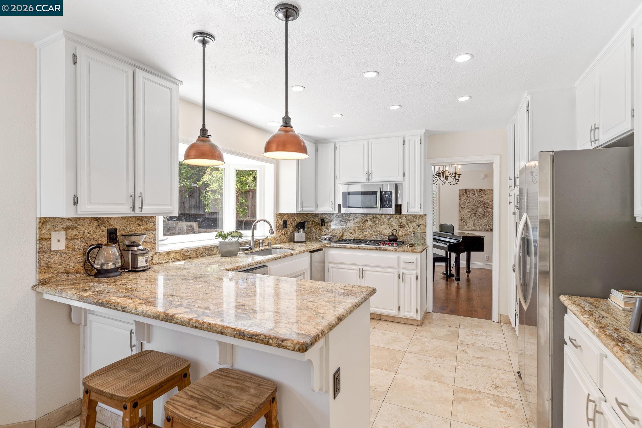 1267 Quiet Circle Concord, CA 94521 - Photo 20 of 72