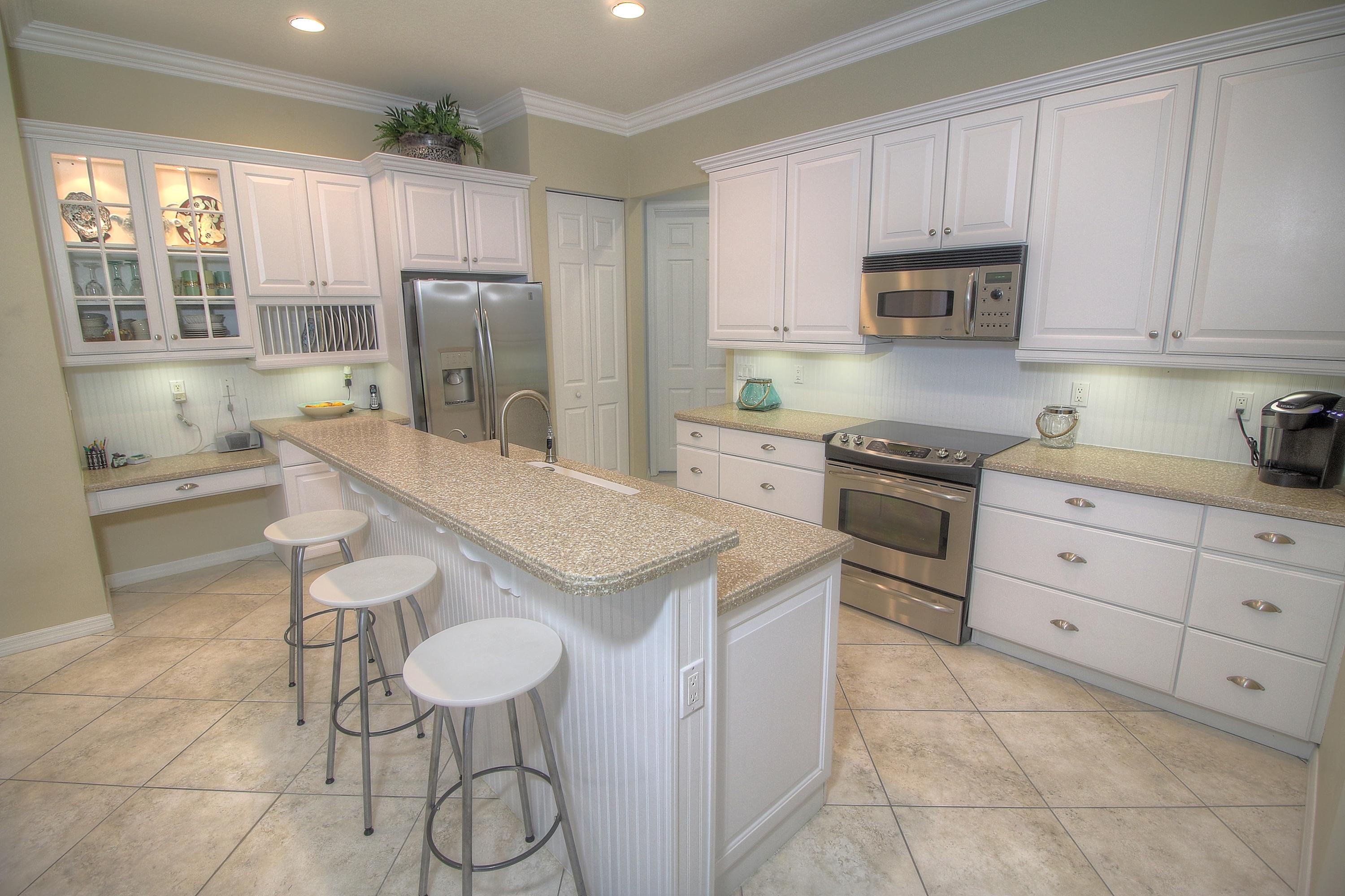 9461 Sandy Run Road Jupiter, FL 33478 - Photo 11 of 47 Kitchen MLS