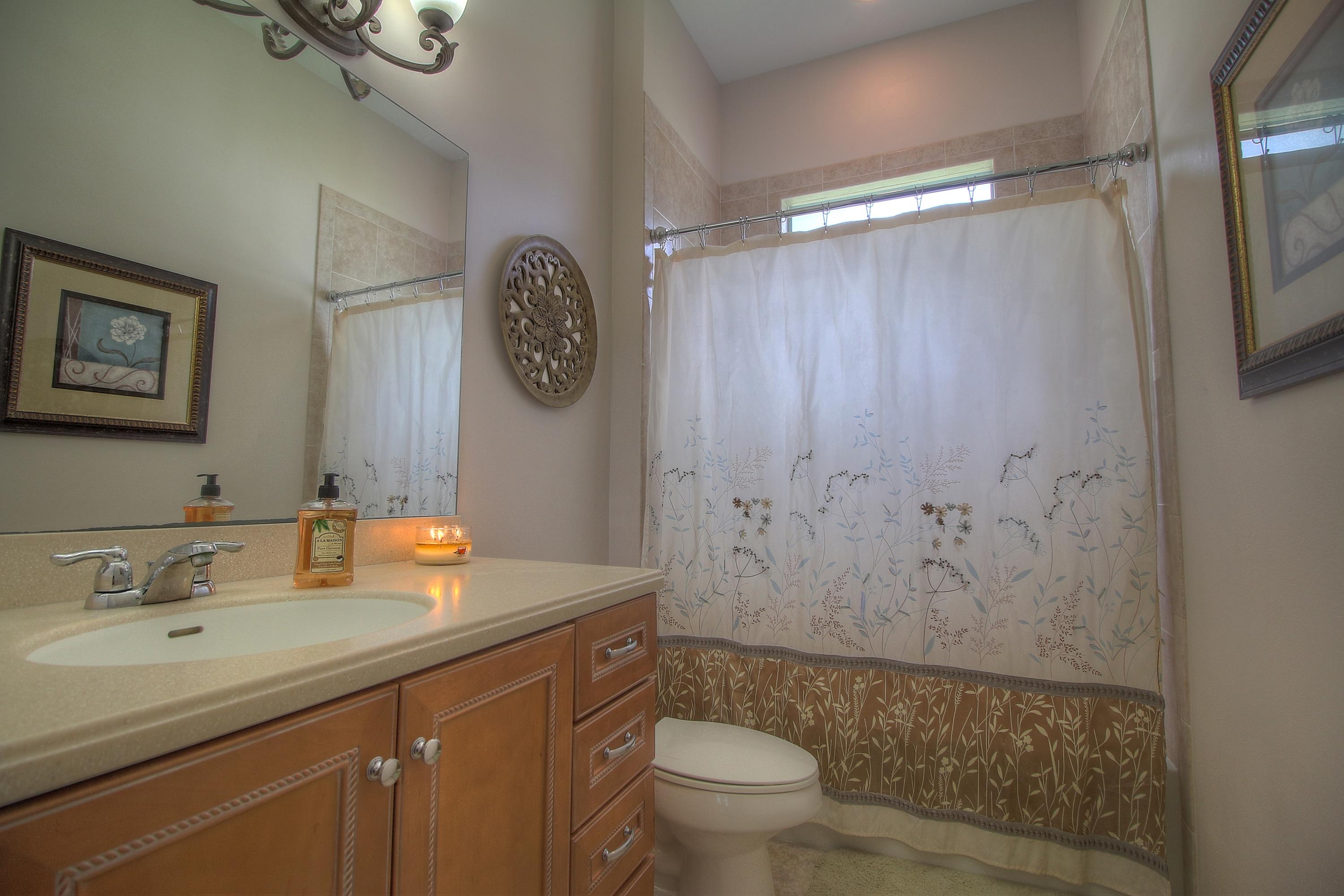 9461 Sandy Run Road Jupiter, FL 33478 - Photo 29 of 47 Bathroom 1b MLS