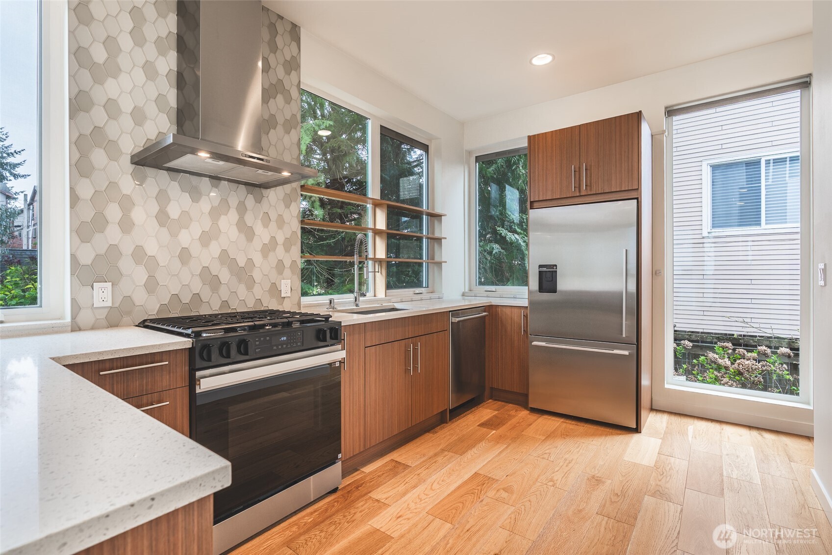 612 North 45th Street, Unit C Seattle, WA 98103 - Photo 16 of 40