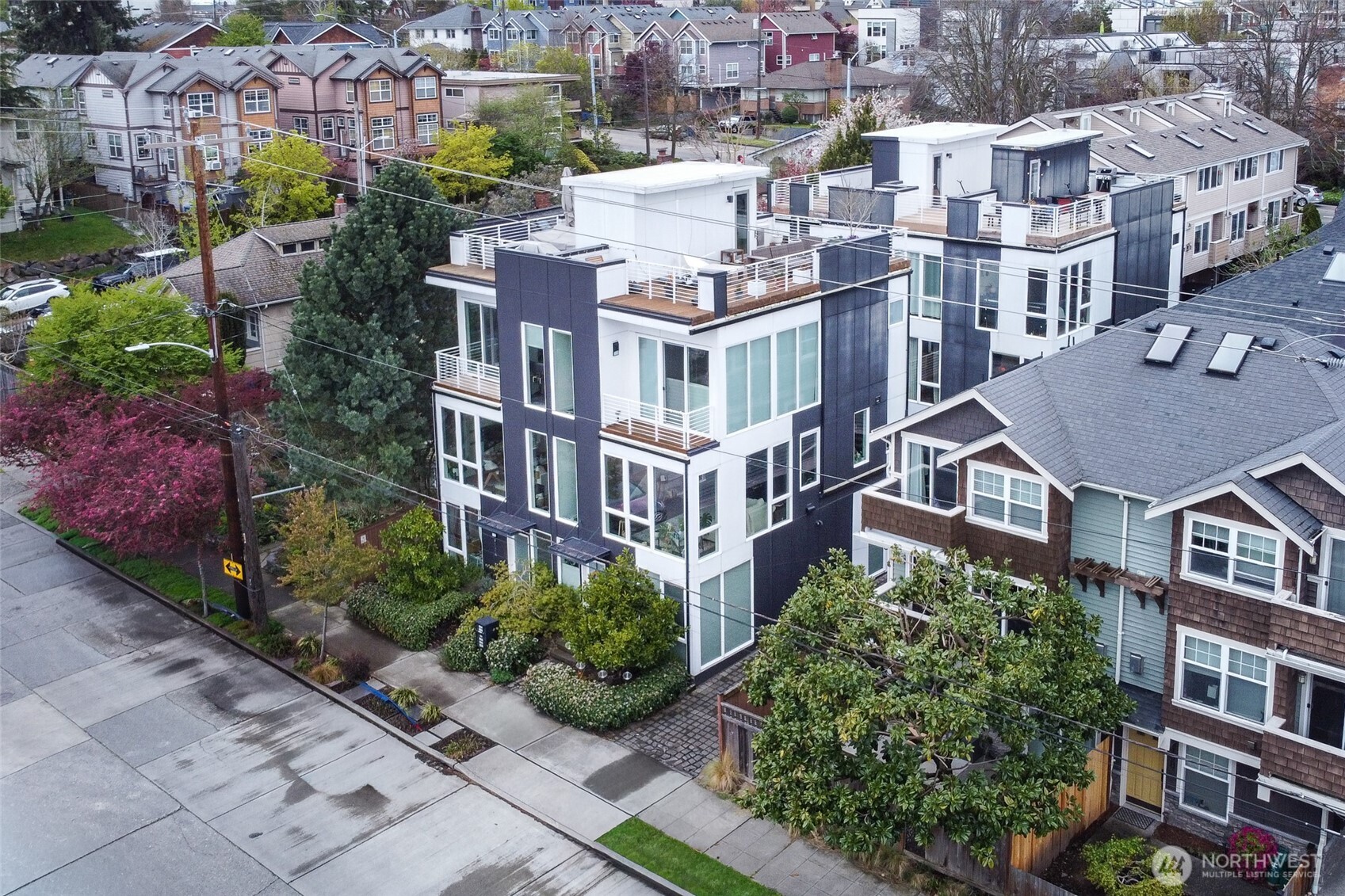 612 North 45th Street, Unit C Seattle, WA 98103 - Photo 34 of 40