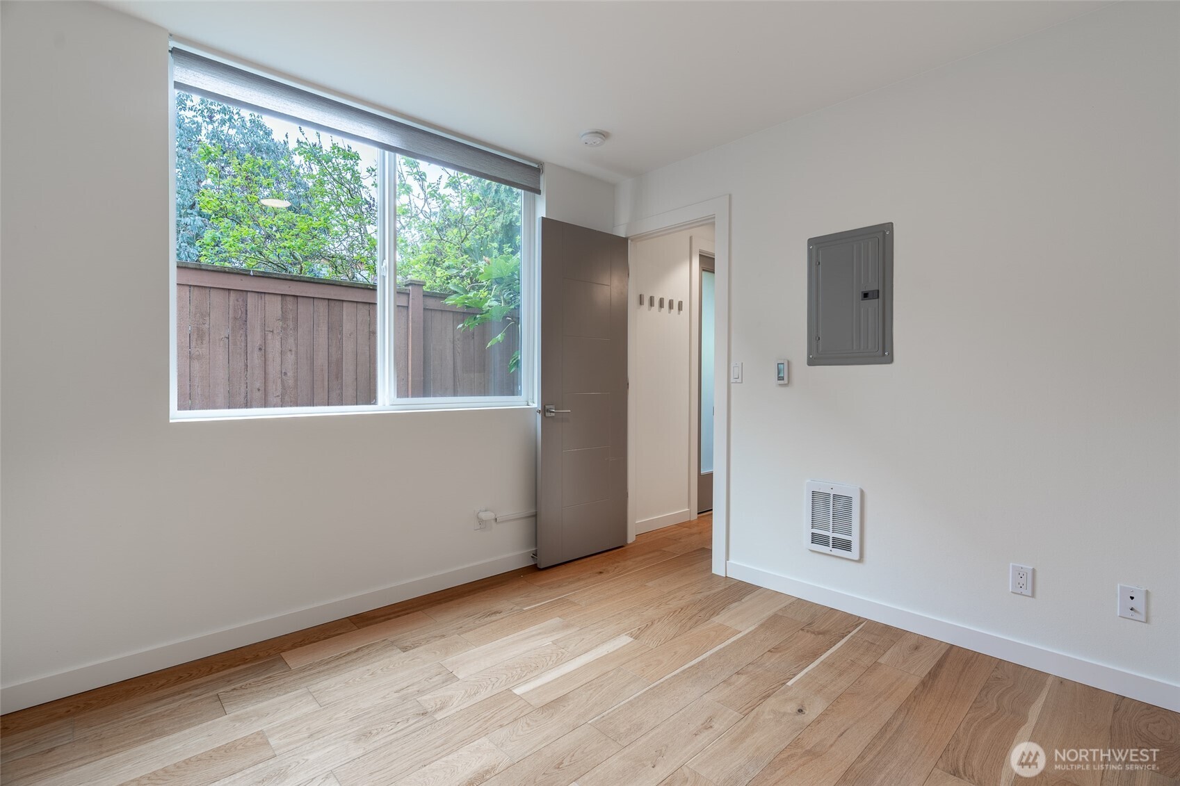 612 North 45th Street, Unit C Seattle, WA 98103 - Photo 8 of 40