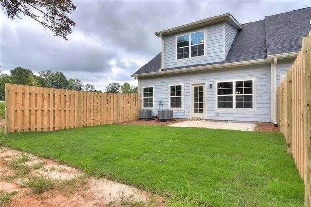 $1,795 | 317 Bordeaux Drive, Thomson, GA 30824