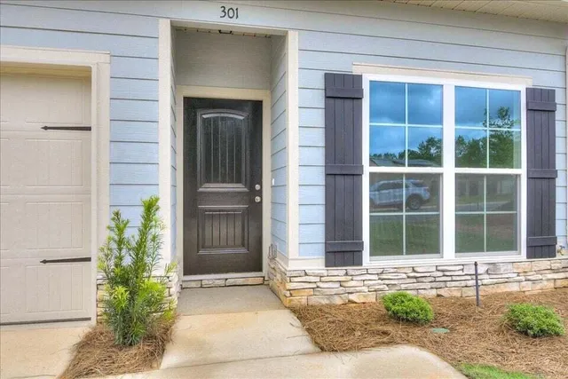 $1,795 | 317 Bordeaux Drive, Thomson, GA 30824