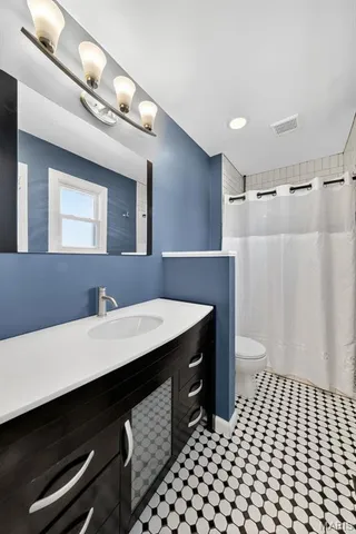 $2,100 | 3909 Golden Hills Drive, St. Peters, MO 63376