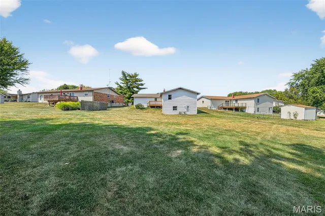 $2,100 | 3909 Golden Hills Drive, St. Peters, MO 63376