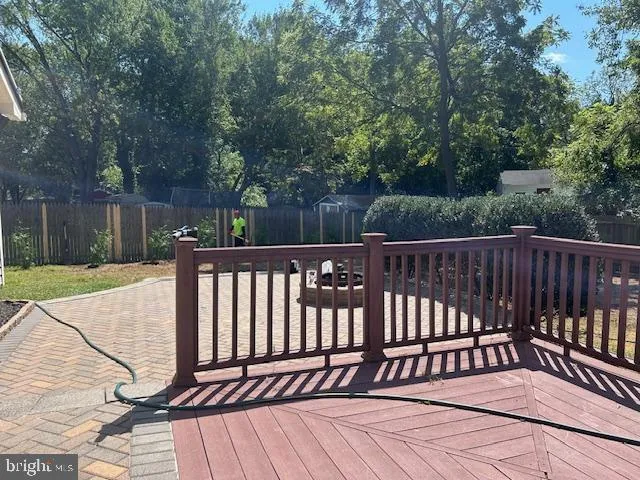 a view of deck with a yard