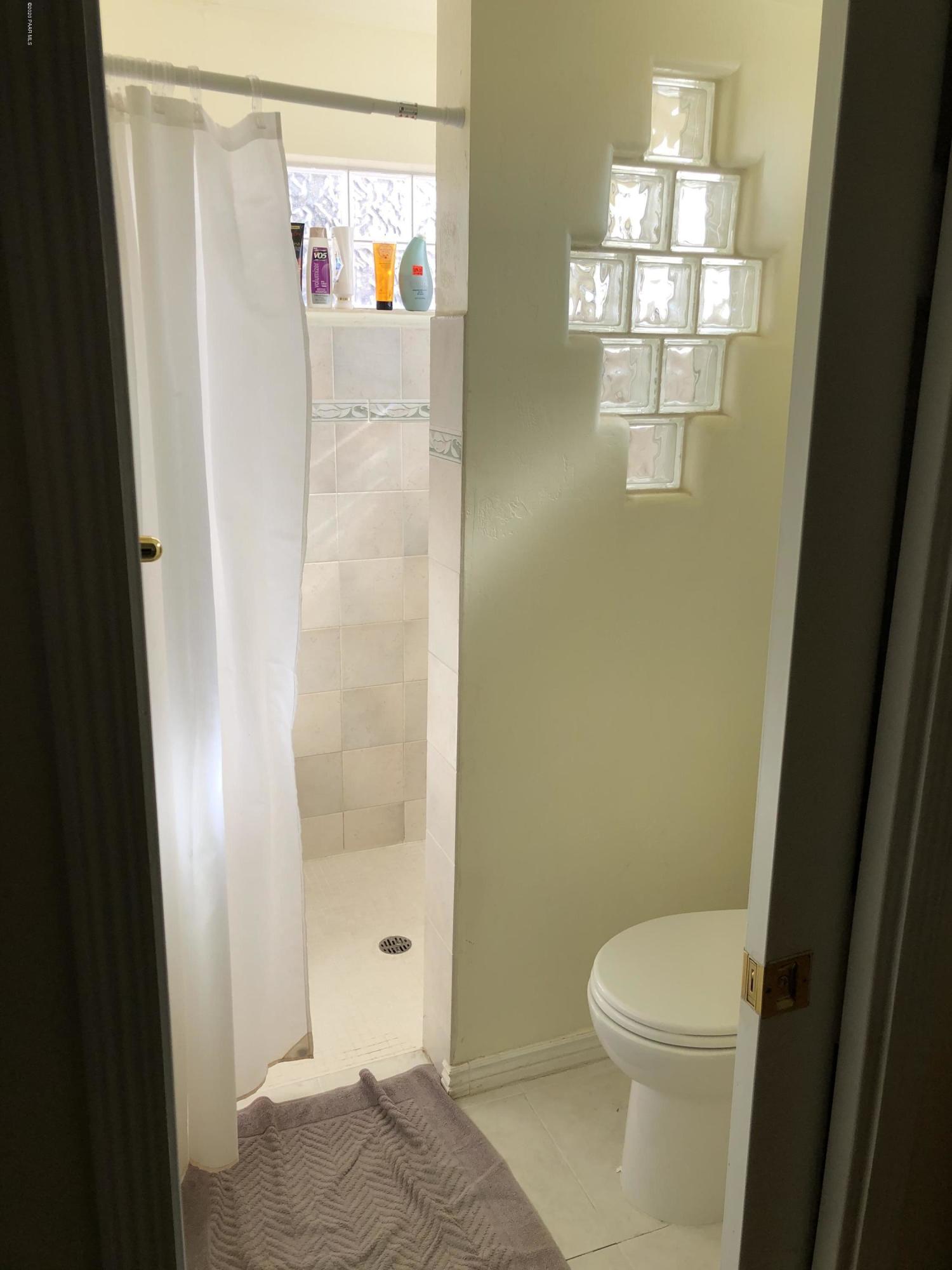 18531 Anna Smith Road Peeples Valley, AZ 86332 - Photo 23 of 31 Master Bathroom 2