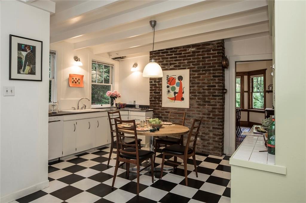 14 Terrace Road Rosslyn Farms, PA 15106 - Photo 9 of 20 Eat-in kitchen...