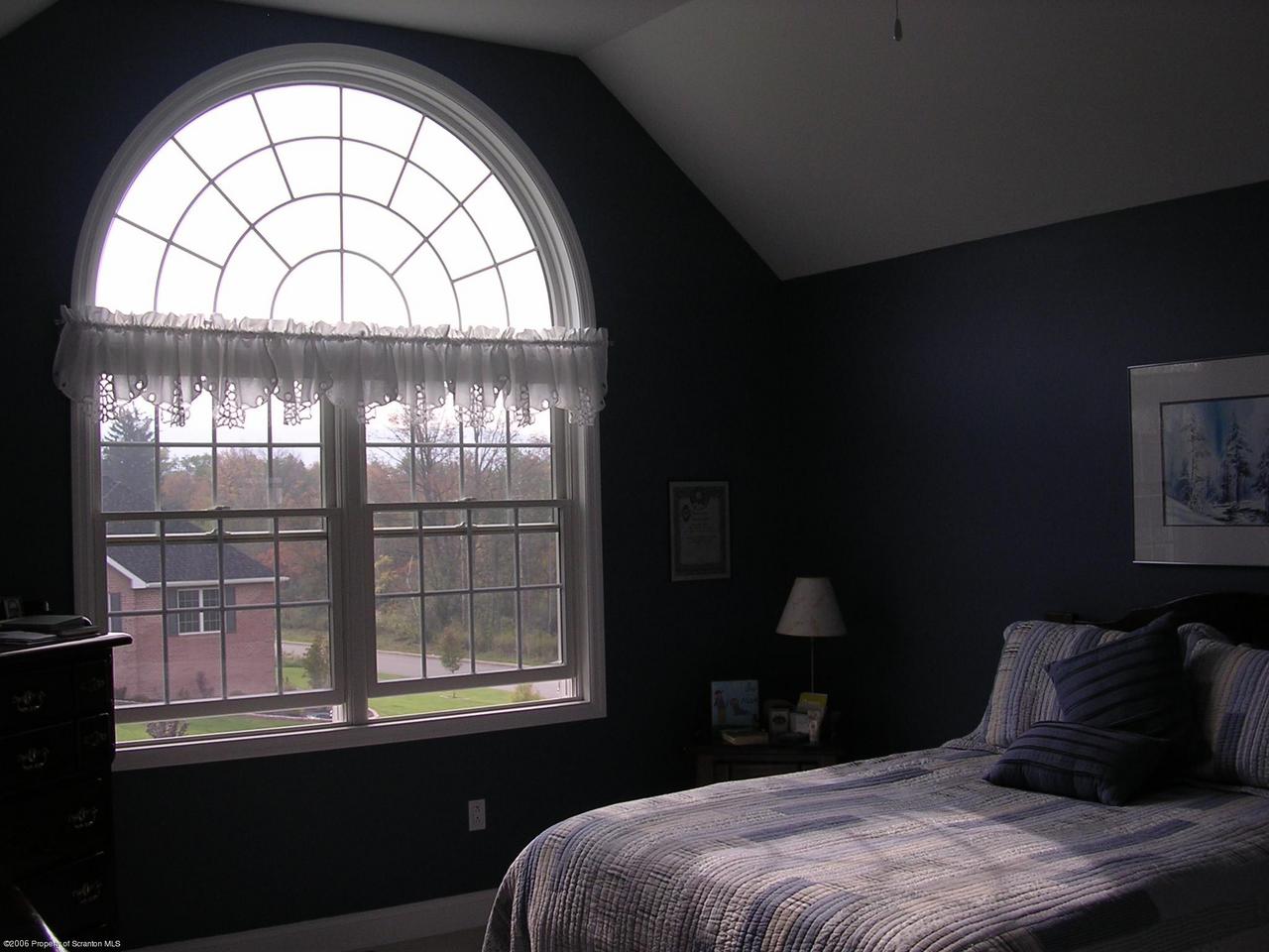 809 Saddle Loop Road Clarks Summit, PA 18411 - Photo 4 of 5 Gallery Image 4